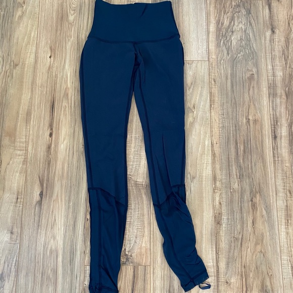 Lululemon Mesh Drawstring Legging - Picture 9 of 9